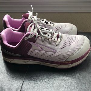 Altra Intuition